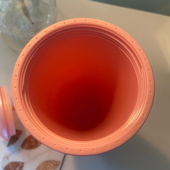 Starbucks Venti pink pearlescent domed cup (Brand New) - Picture 4 of 5